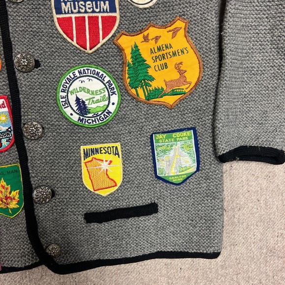 Vintage Patched Wool Sweater Mens Small Gray 1960s Cardigan Tourist Travel - Picture 4 of 11